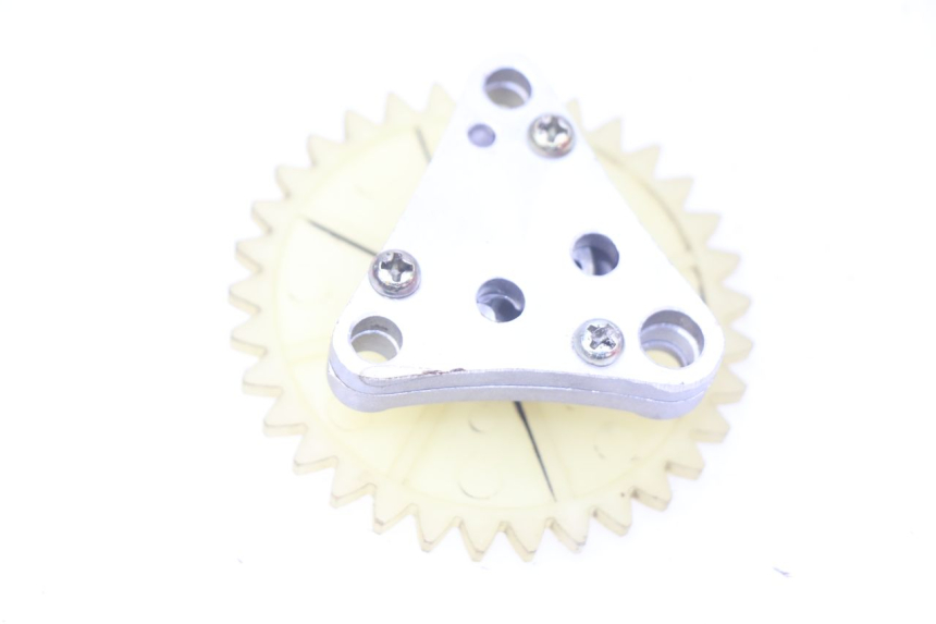 photo de OLIEPOMP BAOTIAN BT 50 QT-12 50 (2007 - 2009) - Zoom op gebruiksstaat