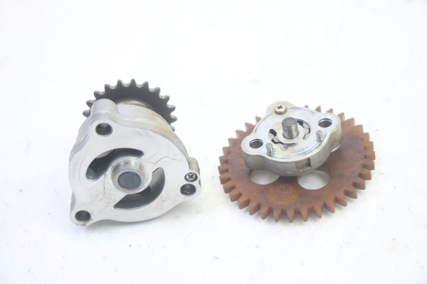 photo de OLIEPOMP SUZUKI BURGMAN EXECUTIVE ABS 650 (2006 - 2012) - Zoom op gebruiksstaat