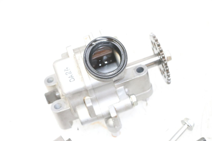 photo de OLIEPOMP HONDA CB R 1000 (2018 - 2023) - Andere kijkhoek