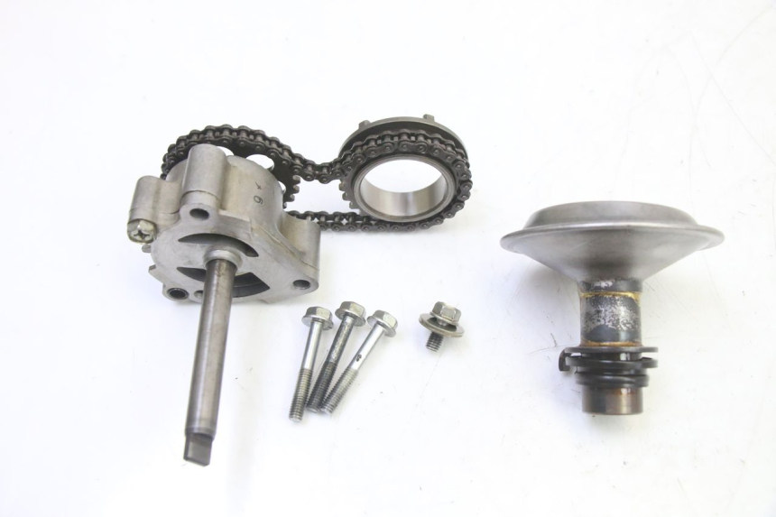 photo de OLIEPOMP HONDA CBR RR FIREBLADE 900 (1992 - 1994) - Detail van het onderdeel