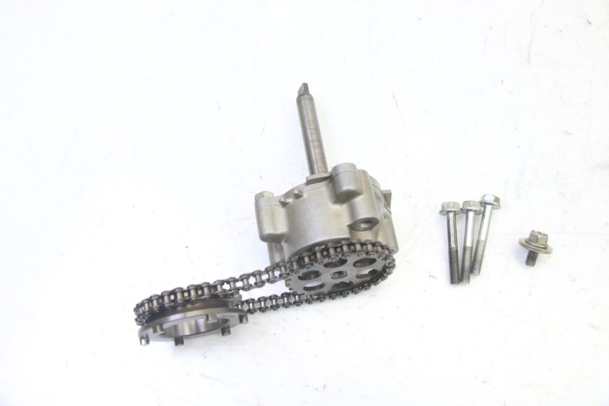 photo de OLIEPOMP HONDA CBR RR FIREBLADE 900 (1992 - 1994) - Technische close-up