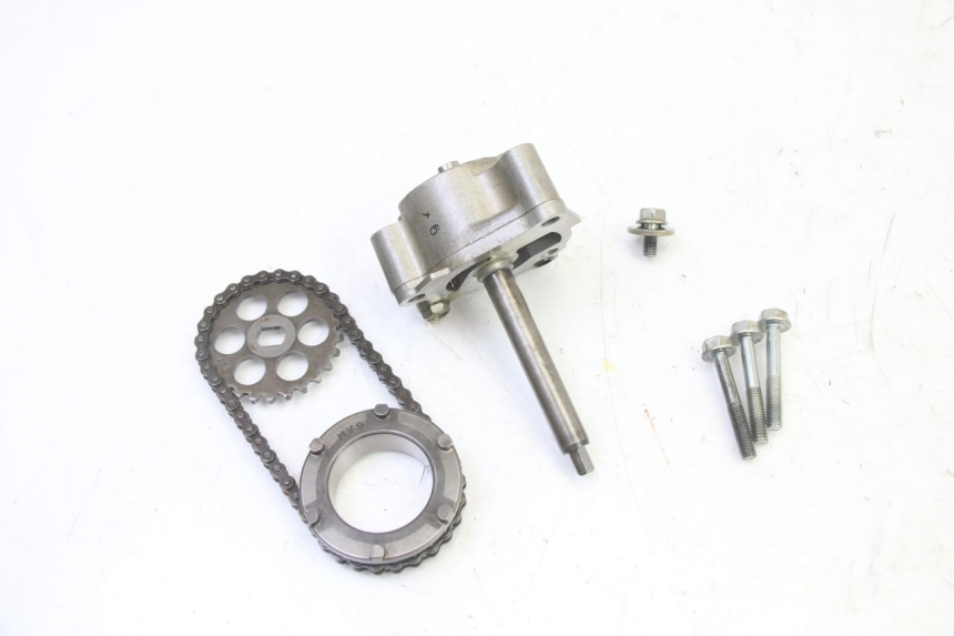 photo de OLIEPOMP HONDA CBR RR FIREBLADE 900 (1992 - 1994) - Gecontroleerd onderdeel