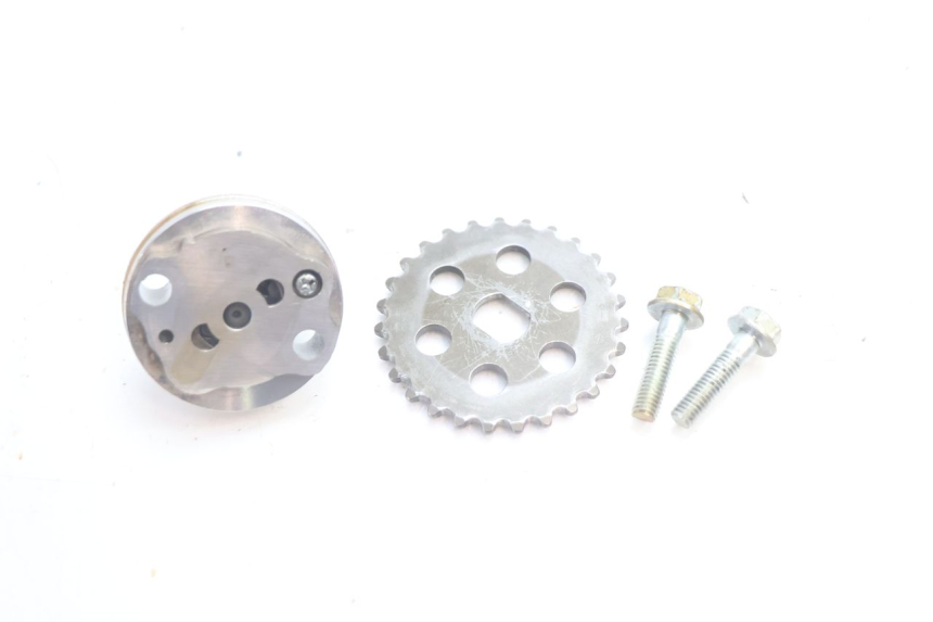 photo de OLIEPOMP HONDA FES S-WING SWING ABS 125 (2007 - 2015) - Technische close-up