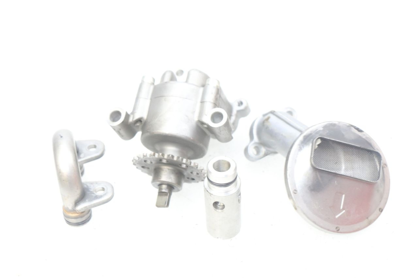 photo de OLIEPOMP YAMAHA FJR ABS 1300 (2006 - 2012) - Detail van het onderdeel