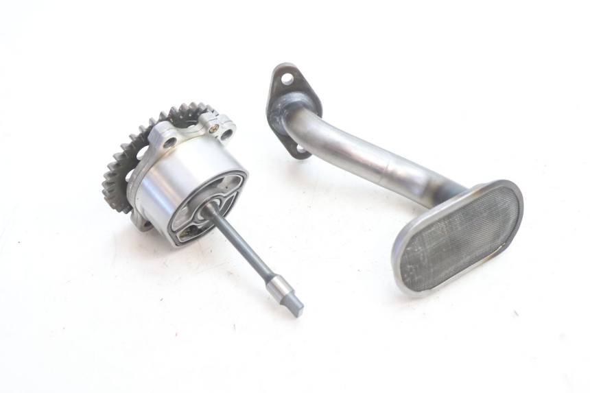 photo de OLIEPOMP SUZUKI GSR 600 (2005 - 2012) - Technische close-up