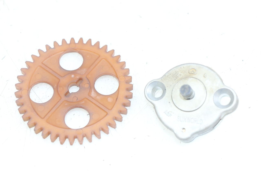 photo de OLIEPOMP SYM MIO 50 (2011 - 2017) - Hoofdaanzicht