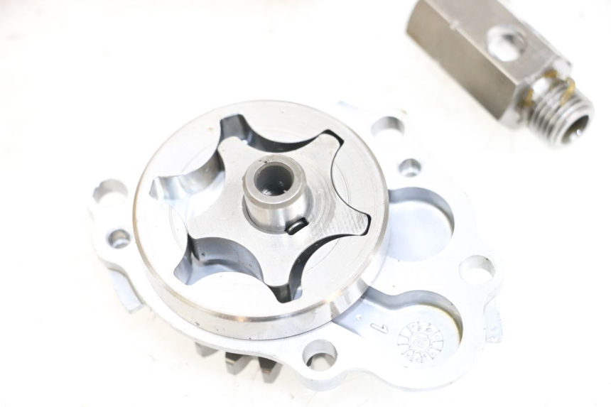 photo de OLIEPOMP KAWASAKI NINJA 400 (2018 - 2023) - Andere kijkhoek