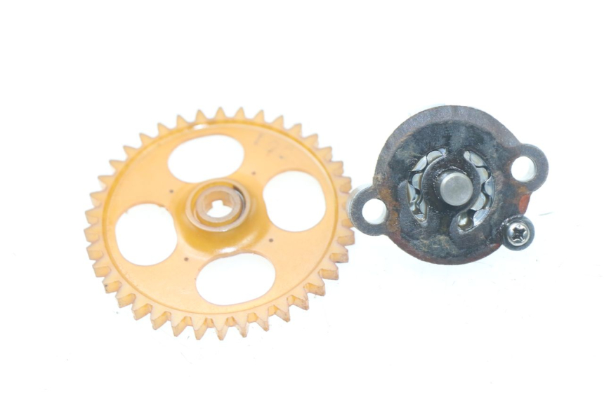 photo de OLIEPOMP MBK OVETTO 4T 50 (2008 - 2016) - Zoom op gebruiksstaat