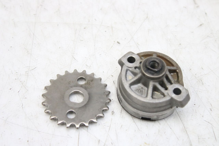 photo de OLIEPOMP APRILIA SCARABEO 100 (2003 - 2012) - Detail van het onderdeel