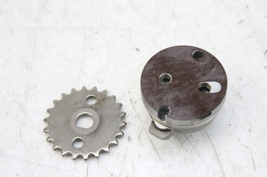 photo de OLIEPOMP APRILIA SCARABEO 100 (2003 - 2012) - Zoom op gebruiksstaat