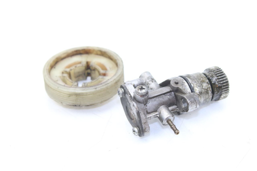 photo de OLIEPOMP YAMAHA SLIDER NAKED 50 (2004 - 2018) - Detail van het onderdeel