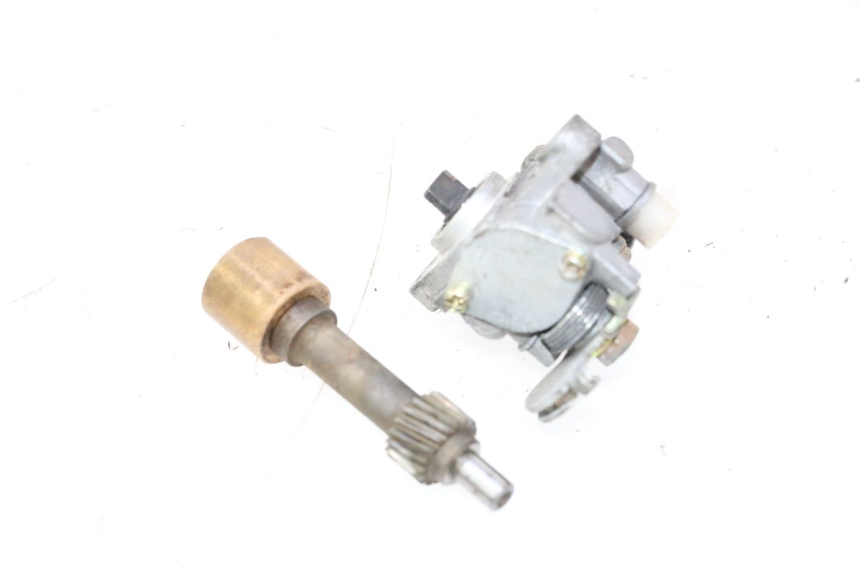 photo de OLIEPOMP PEUGEOT SPEEDFIGHT LC 50 (1996 - 2002) - Detail van het onderdeel