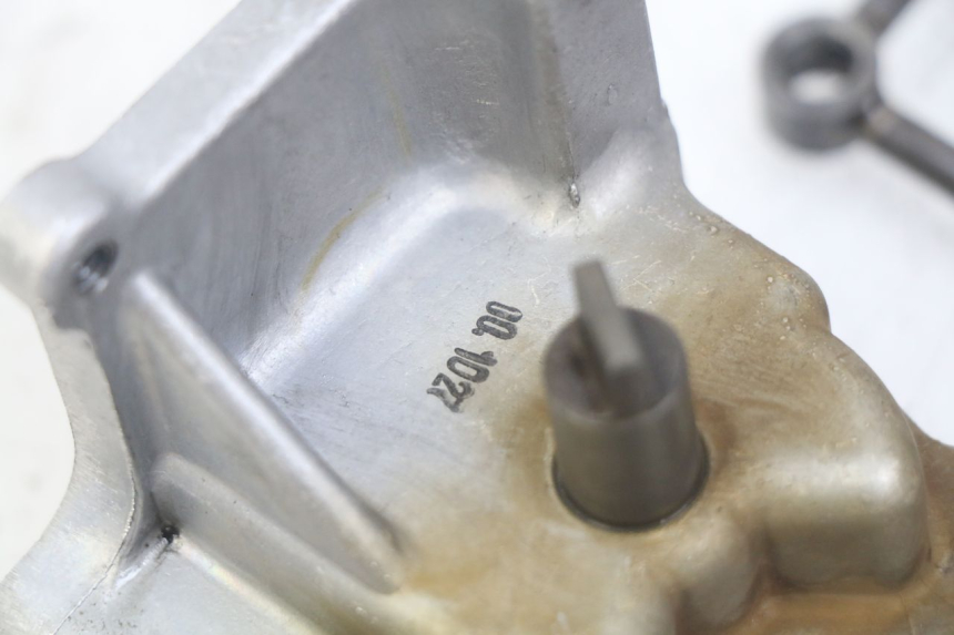 photo de OLIEPOMP TRIUMPH SPRINT ST 955 (1999 - 2001) - Zoom op componenten