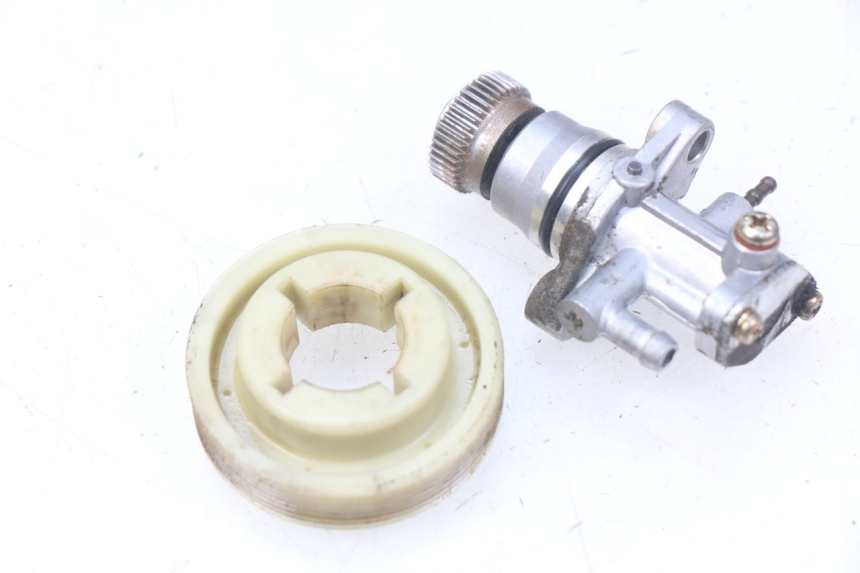 photo de OLIEPOMP APRILIA SR LC 50 (1997 - 2004) - Hoofdaanzicht