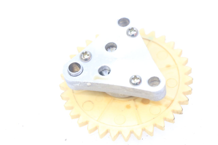 photo de OLIEPOMP PEUGEOT STREETZONE 4T 50 (2018 - 2023) - Zoom op gebruiksstaat