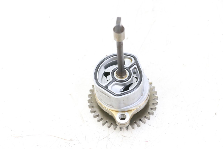 photo de OLIEPOMP SUZUKI GSR 750 (2011 - 2017) - Bevestigingspunten