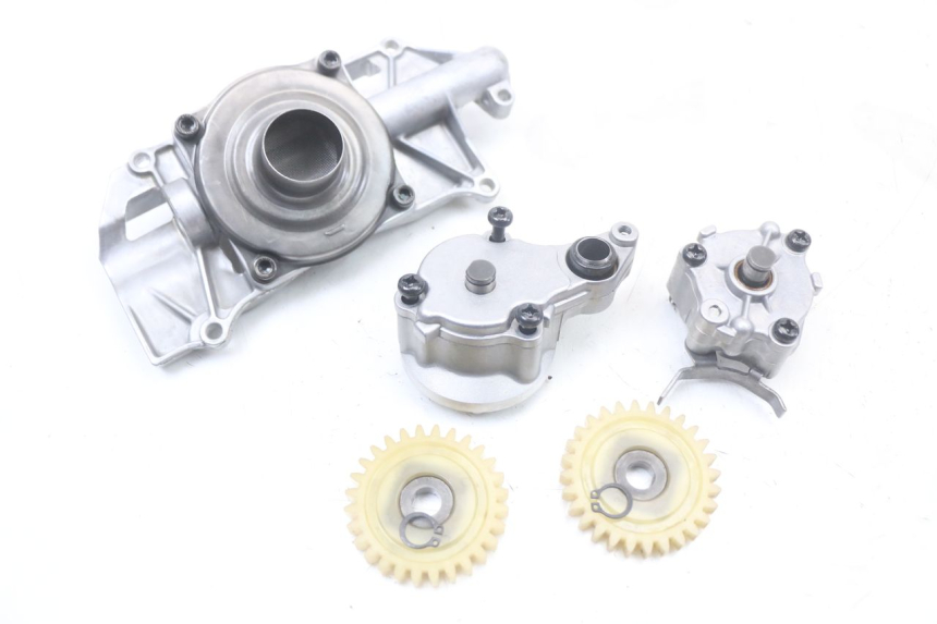 photo de OLIEPOMP YAMAHA TDM ABS 900 (2002 - 2014) - Hoofdaanzicht