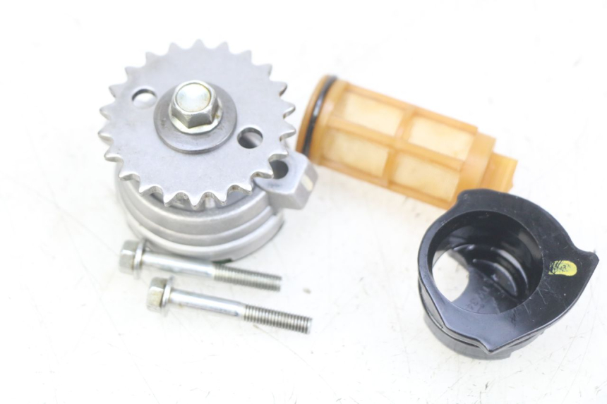 photo de OLIEPOMP PIAGGIO VESPA GTS IGET ABS 125 (2017 - 2023) - Andere kijkhoek