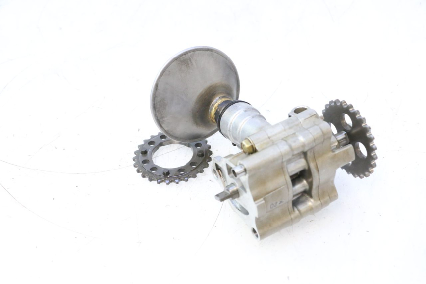 photo de OLIEPOMP HONDA VFR FI RC46 800 (1998 - 2001) - Detail van het onderdeel