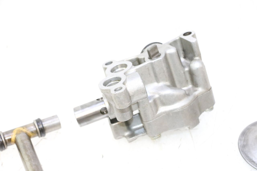 photo de OLIEPOMP HONDA XRV AFRICA TWIN 750 (1990 - 1992) - Technische close-up