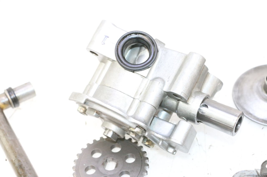 photo de OLIEPOMP HONDA XRV AFRICA TWIN 750 (1990 - 1992) - Overzicht