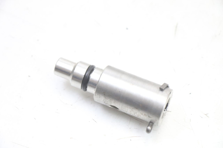 photo de OLIEPOMP YAMAHA FZS FAZER 600 (2001 - 2003) - Markeringen en referenties