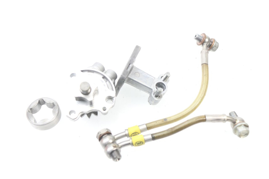photo de OLIEPOMP YAMAHA YZ-F YZF 250 (2007 - 2013) - Detail van het onderdeel