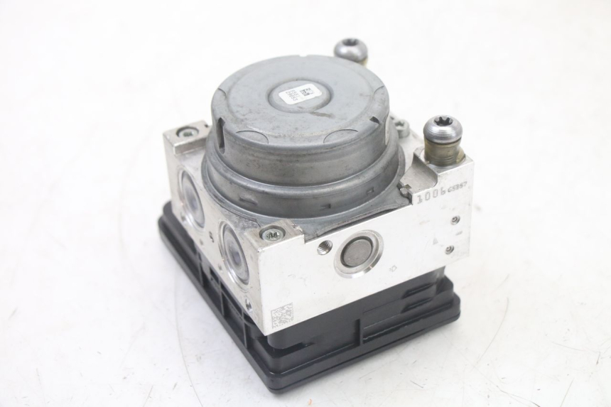 photo de ABS-POMP BMW S RR ABS S1000RR 1000 (2015 - 2018) - Bevestigingspunten