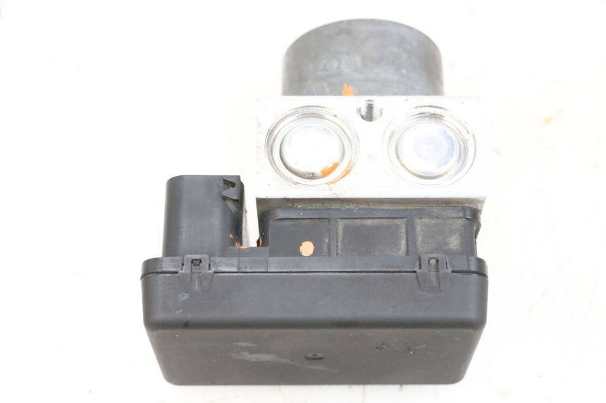 photo de ABS-POMP SUZUKI BURGMAN 650 (2013 - 2020) - Detailaanzicht