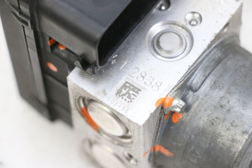 photo de ABS-POMP SUZUKI BURGMAN 650 (2013 - 2020) - Markeringen en referenties