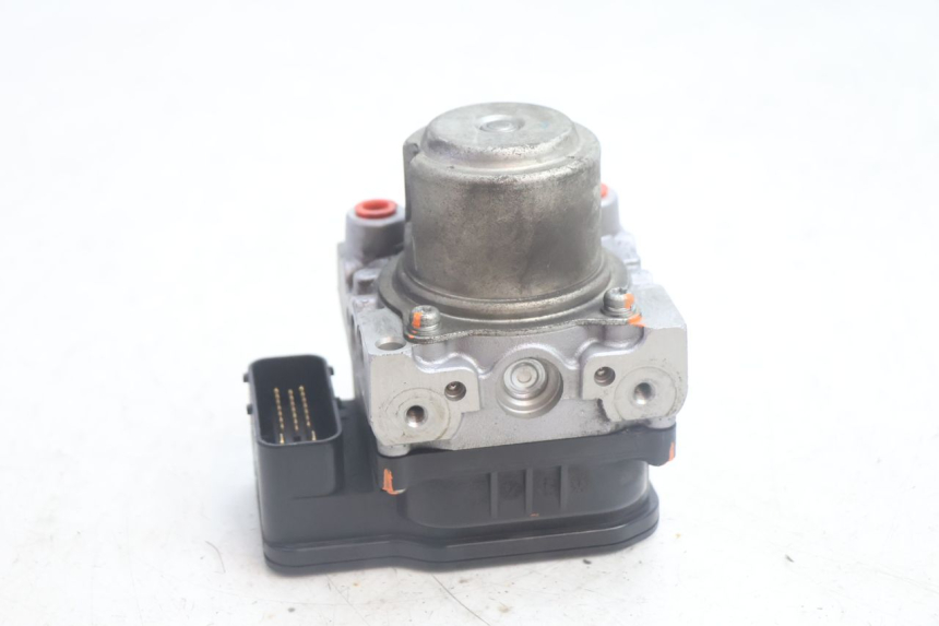 photo de ABS-POMP SUZUKI BURGMAN EXECUTIVE ABS 650 (2006 - 2012) - Hoofdaanzicht
