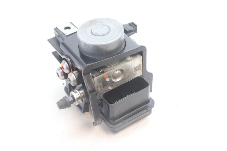 photo de ABS-POMP BMW C SPORT 650 (2015 - 2021) - Kenmerkende details
