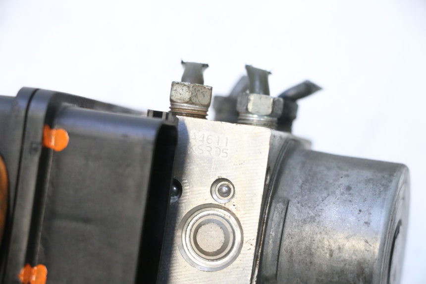 photo de ABS-POMP KAWASAKI ER-6 ER6 F ABS 650 (2012 - 2016) - Zoom op gebruiksstaat