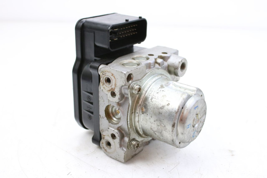 photo de ABS-POMP HONDA FES S-WING SWING ABS 125 (2007 - 2015) - Andere kijkhoek