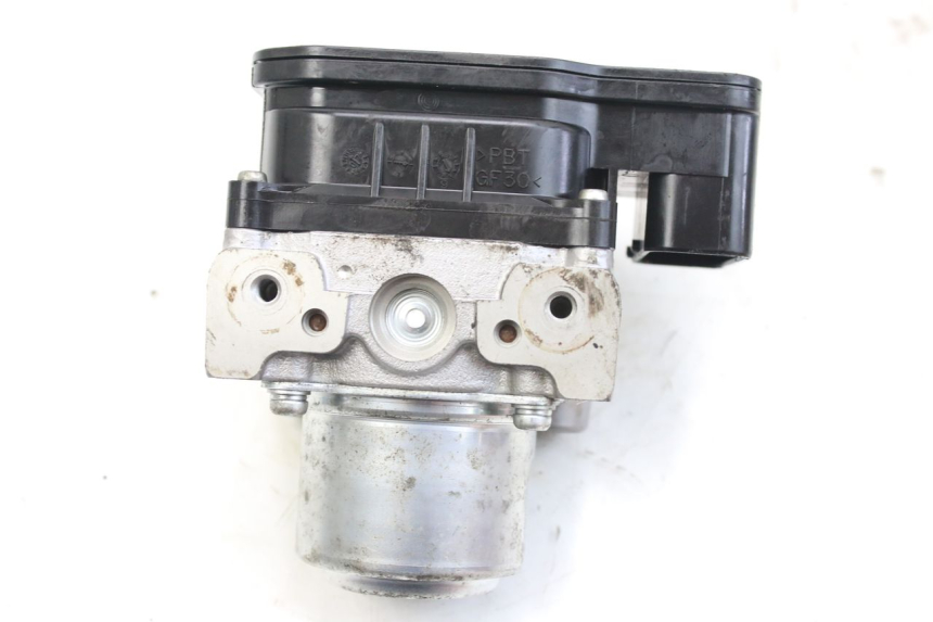 photo de ABS-POMP HONDA FES S-WING SWING ABS 125 (2007 - 2015) - Detail van het onderdeel