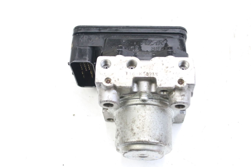 photo de ABS-POMP HONDA FES S-WING SWING ABS 125 (2007 - 2015) - Andere kijkhoek