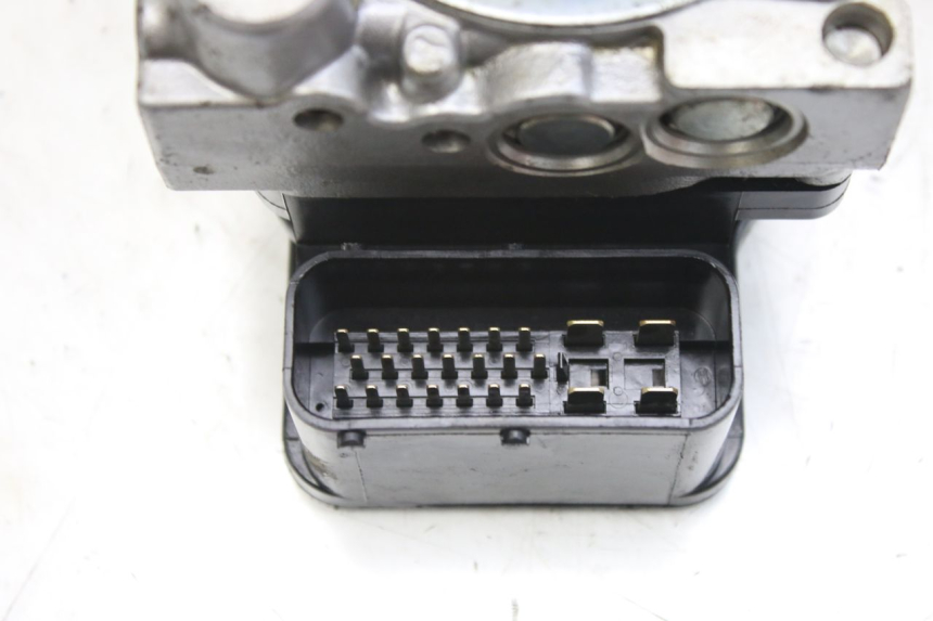 photo de ABS-POMP HONDA FES S-WING SWING ABS 125 (2007 - 2015) - Overzicht