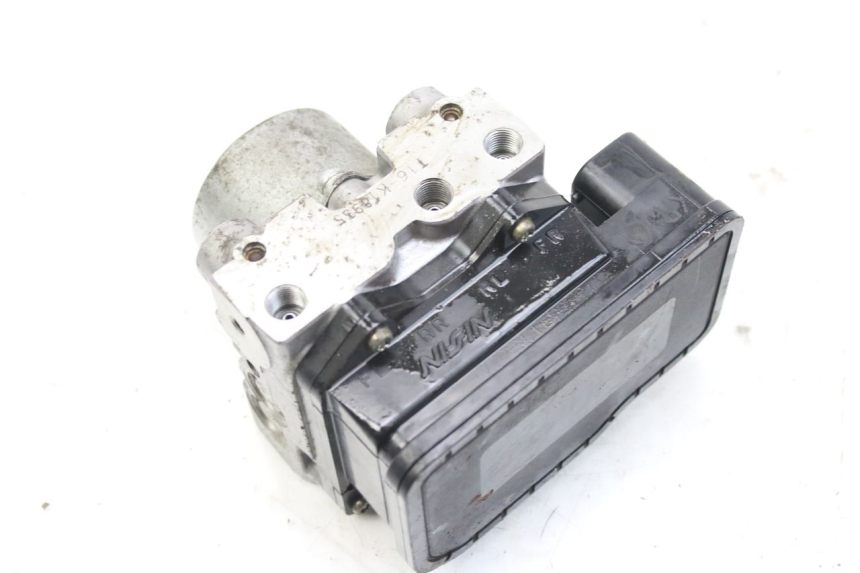 photo de ABS-POMP HONDA FES S-WING SWING ABS 125 (2007 - 2015) - Bevestigingspunten