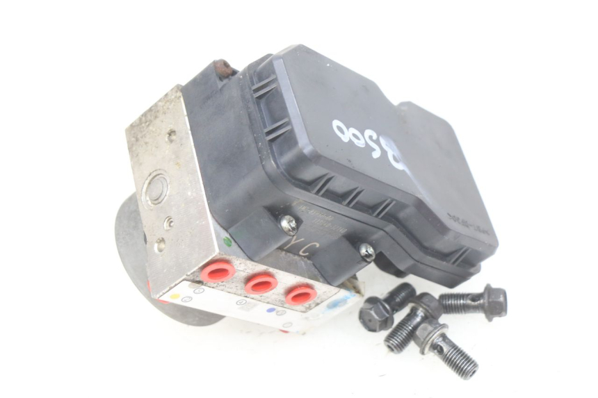 photo de ABS-POMP YAMAHA FJR ABS 1300 (2016 - 2020) - Technische close-up