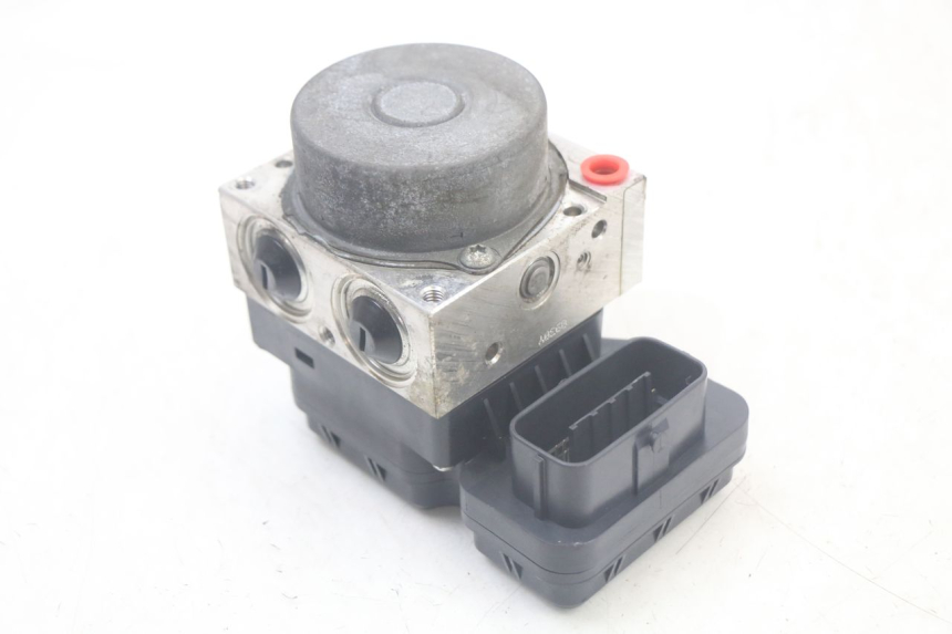 photo de ABS-POMP YAMAHA FJR ABS 1300 (2006 - 2012) - Andere kijkhoek