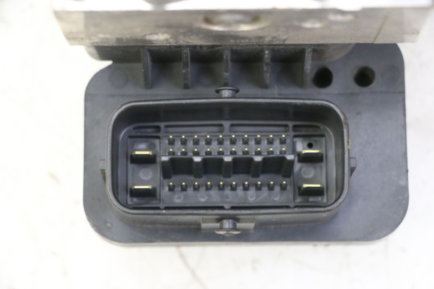 photo de ABS-POMP YAMAHA FJR ABS 1300 (2006 - 2012) - Overzicht