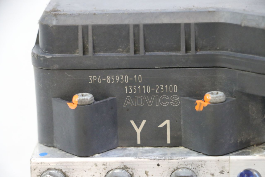 photo de ABS-POMP YAMAHA FJR ABS 1300 (2006 - 2012) - Markeringen en referenties