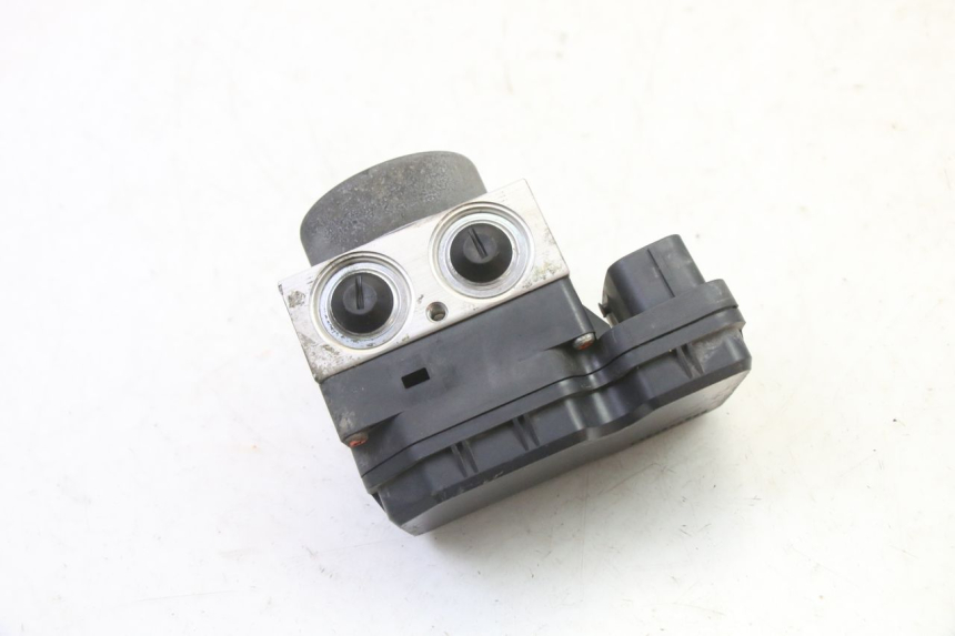 photo de ABS-POMP YAMAHA FJR ABS 1300 (2006 - 2012) - Bevestigingspunten