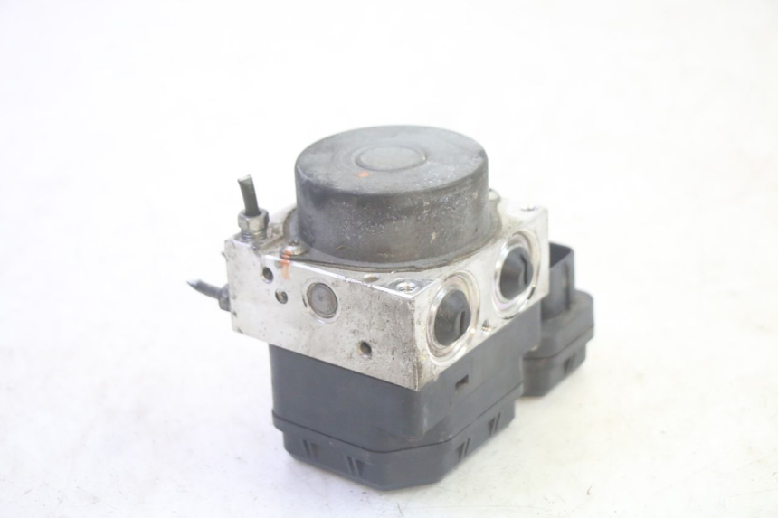 photo de ABS-POMP YAMAHA FJR ABS 1300 (2006 - 2012) - Technische close-up