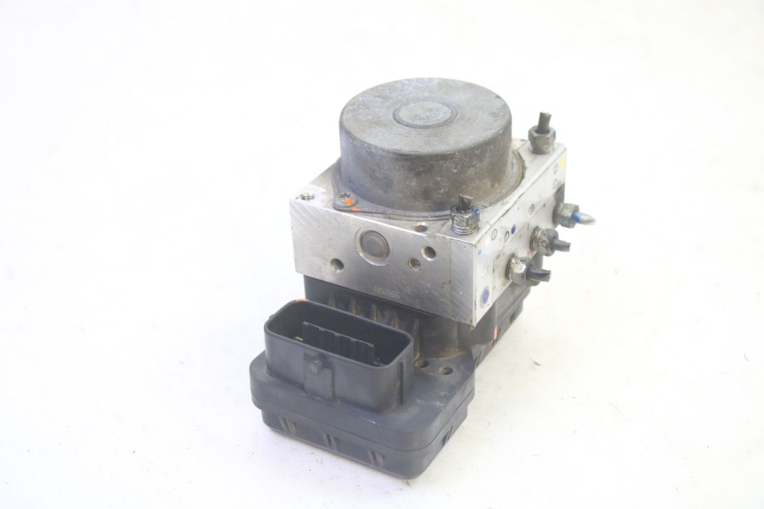 photo de ABS-POMP YAMAHA FJR ABS 1300 (2006 - 2012) - Andere kijkhoek