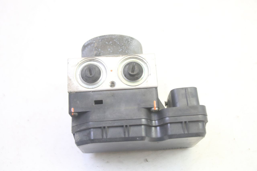 photo de ABS-POMP YAMAHA FJR ABS 1300 (2006 - 2012) - Markeringen en referenties