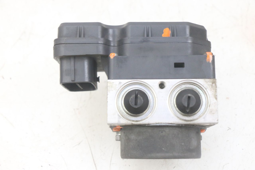 photo de ABS-POMP YAMAHA FJR ABS 1300 (2006 - 2012) - Gecontroleerd onderdeel