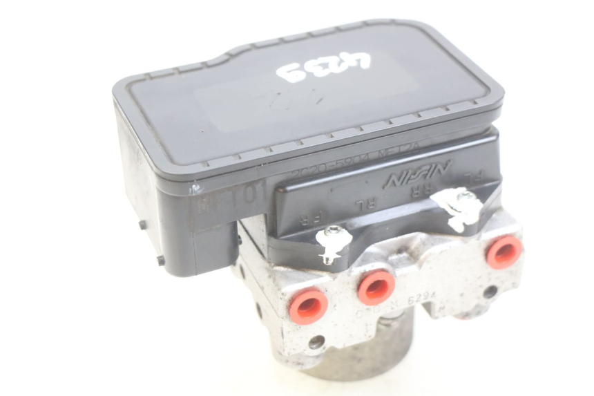 photo de ABS-POMP HONDA FJS SILVERWING SILVER WING 400 (2009 - 2016) - Bevestigingspunten