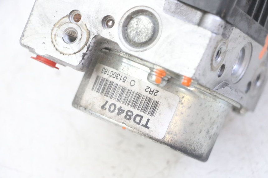 photo de ABS-POMP HONDA FORZA ABS 300 (2013 - 2017) - Andere kijkhoek