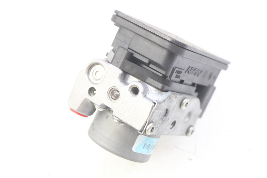 photo de ABS-POMP HONDA FORZA 125 (2015 - 2016) - Hoofdaanzicht